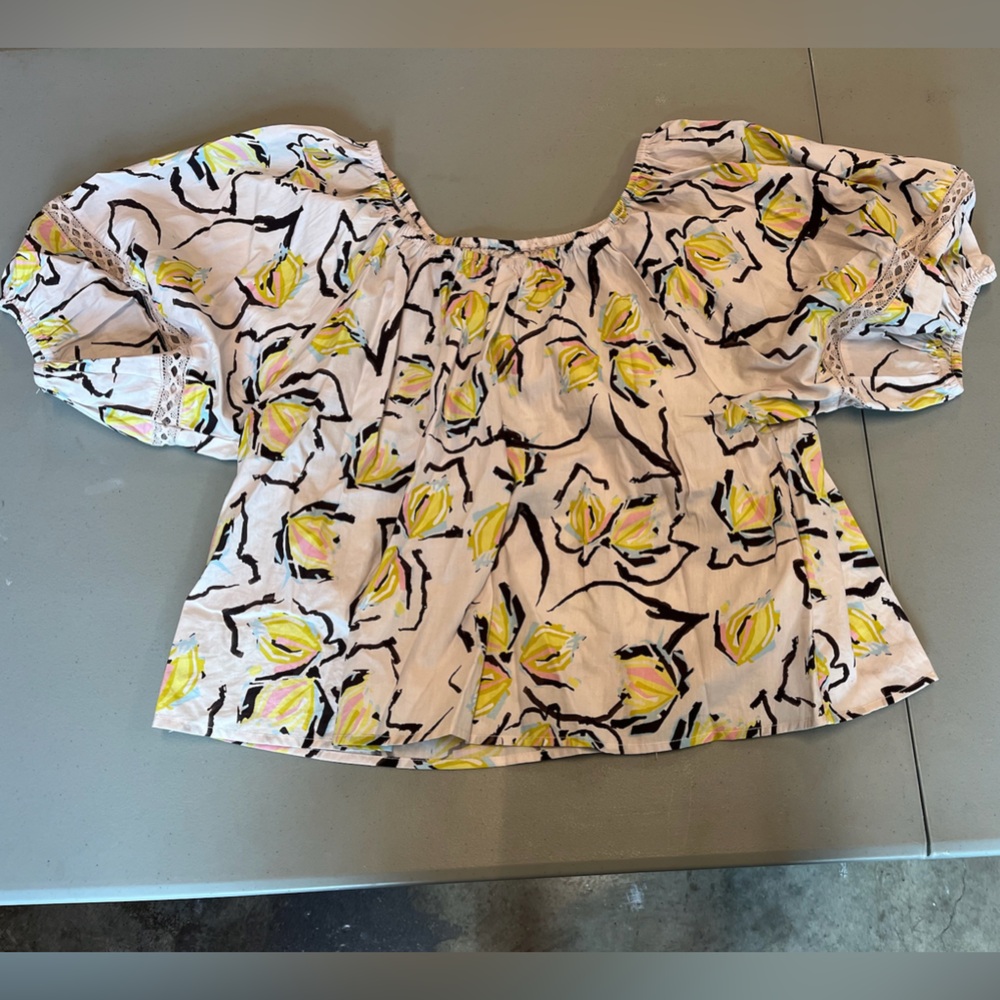 Velvet Floral Blouse with Yellow and Gray
